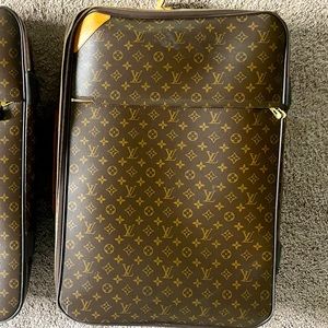 Louis Vuitton rolling suitcase luggage